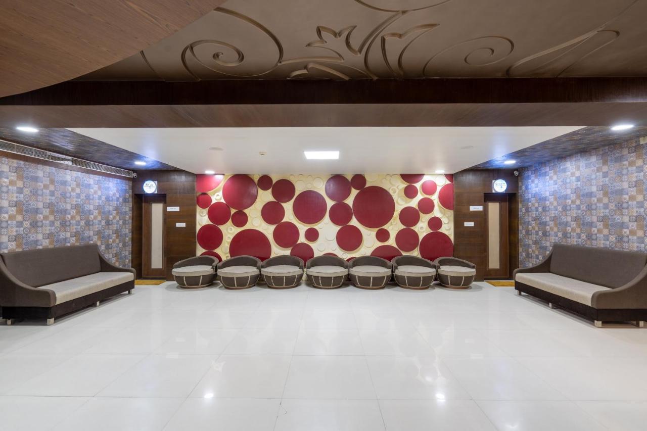 Jalashray Resort Nadiād Exterior foto