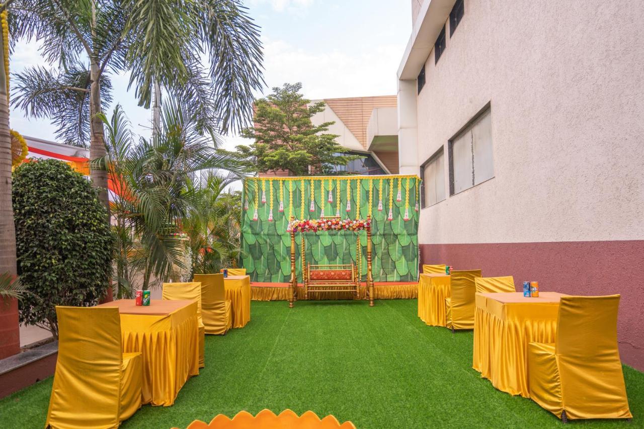 Jalashray Resort Nadiād Exterior foto